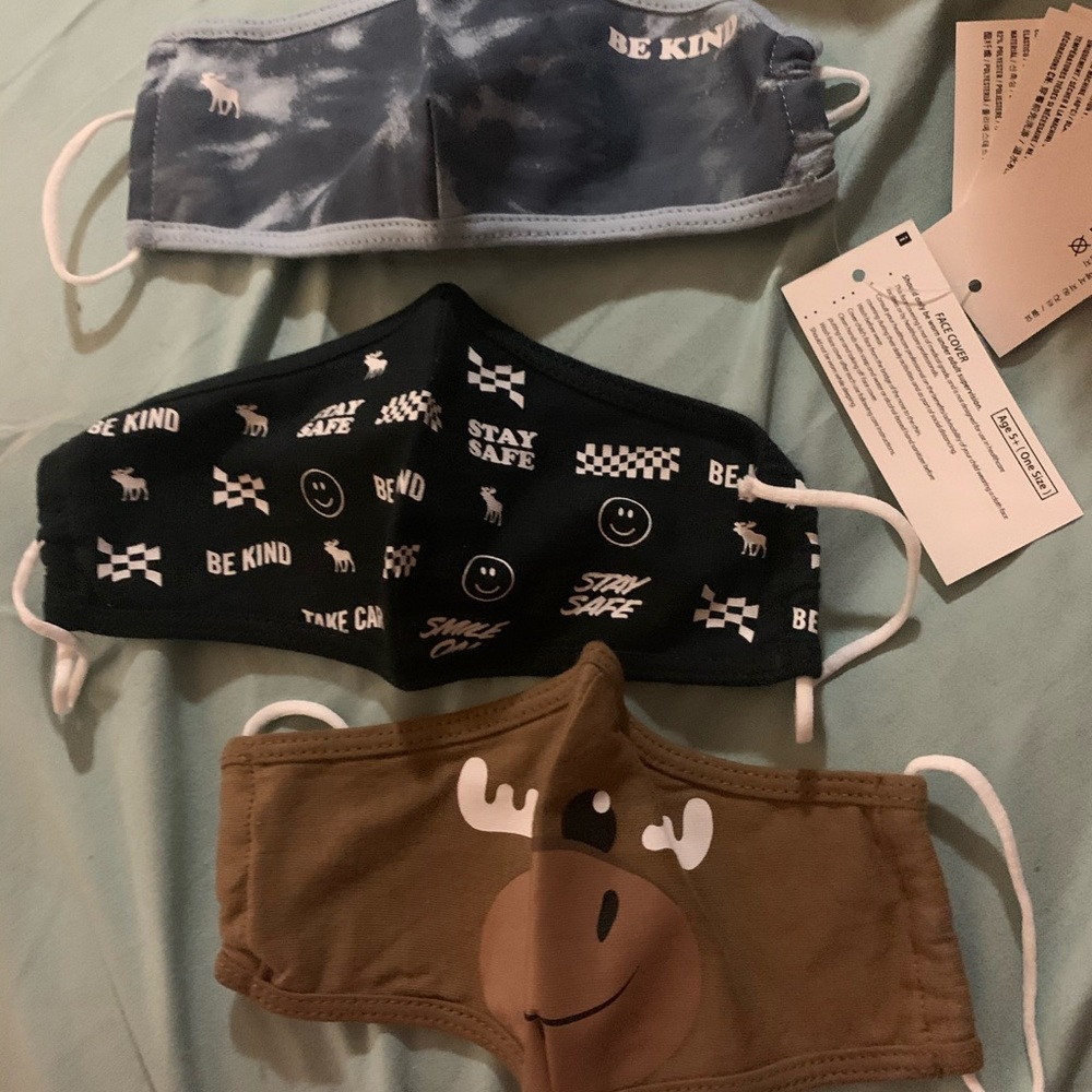 Brand New Abercrombie Kids mask
